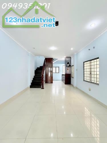 🌟 NHÀ 2 MẶT HẺM HXH 59M2 2TẦNG NGANG 4,6M SHR HOÀN CÔNG ĐỦ GIÁ 5,8Tỷ LH 0949351891 MR - 2