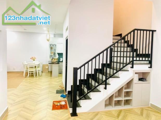 BÁN NHÀ QUẬN 7-2MT HẺM LÂM VĂN BỀN,2 LẦU ,3PN ,NỞ HẬU ,GIÁ NHĨNH 6 TỶ(TL) - 1