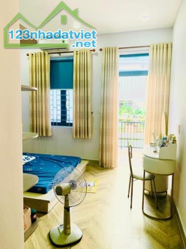 BÁN NHÀ QUẬN 7-2MT HẺM LÂM VĂN BỀN,2 LẦU ,3PN ,NỞ HẬU ,GIÁ NHĨNH 6 TỶ(TL) - 4