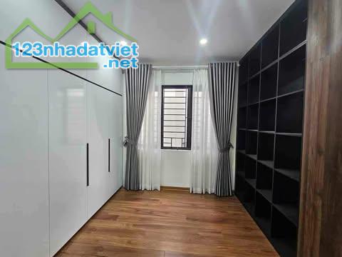 🏡 BÁN NHÀ ĐẸP – ĐÀM QUANG TRUNG, LONG BIÊN – 42m² x 5 TẦNG – GẦN PHỐ – Ở NGAY 🌟 - 2
