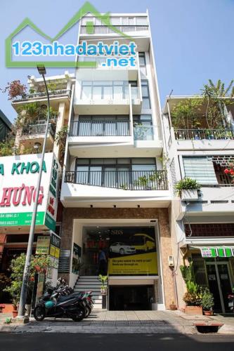 Bán nhà Mặt phố Lạc Long Quân - 67m2 x 6T x MT 5m - Tầng hầm thang máy - Sau nhà ngõ oto