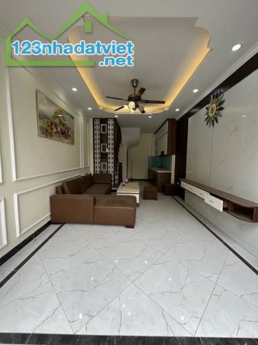 THƯỢNG CÁT - TÂY TỰU 🏠NHÀ 37M2 - 4 TẦNG - 3 NGỦ  - Ô TÔ ĐỖ - 1