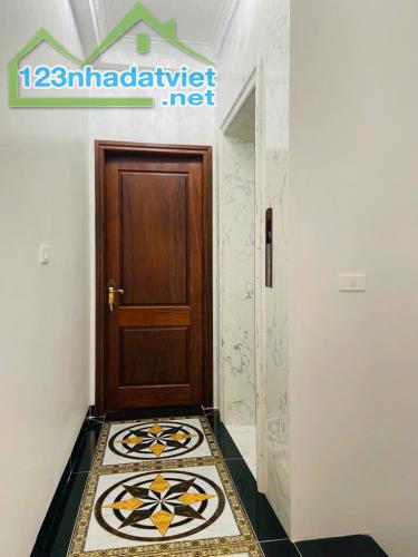 BỒ ĐỀ PHỐ NHÀ ĐẸP Ở NGAY– THANG MÁY -10M Ô TÔ TRÁNH– GẦN PHỐ 50M NHỈNH 10TỶ - 3