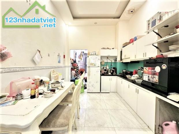 6 TỶ X TL - NHÀ Ở AN CƯ QUẬN 3 - NGAY CẦU LÊ VĂN SỸ - 54M2 4 TẦNG 5PN ĐẸP - ĐA CÔNG NĂNG - 3