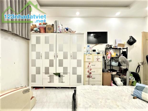 6 TỶ X TL - NHÀ Ở AN CƯ QUẬN 3 - NGAY CẦU LÊ VĂN SỸ - 54M2 4 TẦNG 5PN ĐẸP - ĐA CÔNG NĂNG - 4