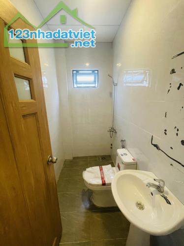 nhà đẹp hẻm xe hơi thông thoáng ngay trung tâm tân phú dt 5,7m*12m nở hậu thu hút tài lộc - 2