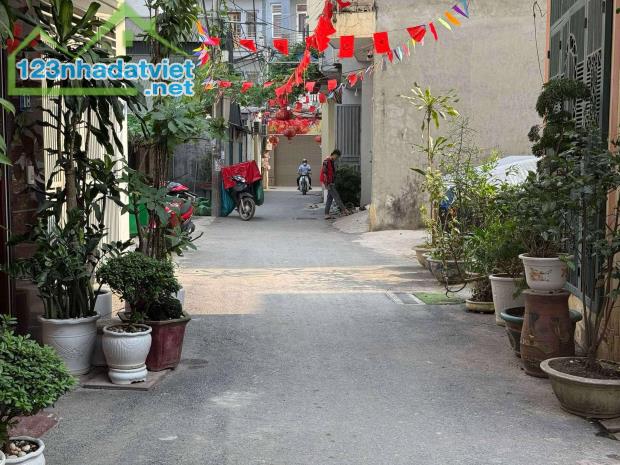 BÁN GẤP LÔ ĐẤT YÊN NGHĨA HÀ ĐÔNG, Ô TÔ VÀO ĐẤT, CÁCH PHỐ CHỈ 40M, DT: 50M2, GIÁ BÁN 6,8 TỶ - 2