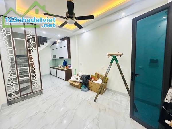Bán nhà mới đẹp Kim Chung - Hoài Đức, 34m x 5T, mặt ngõ thông ô tô, kinh doanh. Giá chỉ