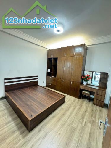 Bán Nhà 47m2 | Tại Nguyễn Văn Cừ Long Biên 10,2Tỷ  Vị Trí Trung Tâm |  Tiềm Năng Dòng Tiền - 2