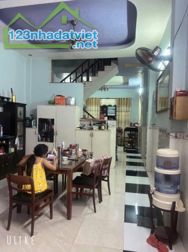 Bán nhà 93m2 1T1L Dĩ An,đường 2 xe hơi,gần ngã tư Chiêu Liêu