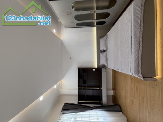 gần nguyễn thị thập , quận 7, 4 tầng, 4,5mx13m ,hẻm xe hơi ,nhỉnh 8,x tỷ - 1