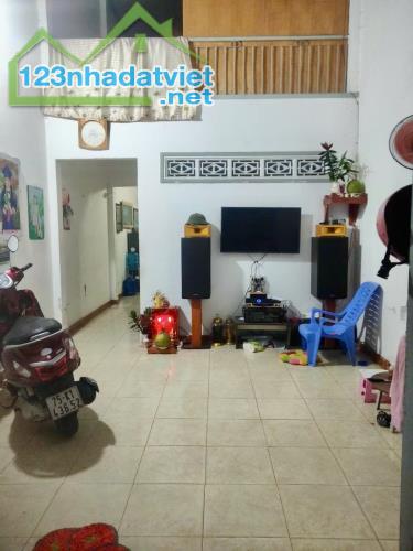 BÁN NHÀ 🏘️ LÊ VĂN KHƯƠNG - HẺM NHỰA 7M - sát bên Chợ Thiếc - Quận 12.  ❗(4*14) giá 3.45 t