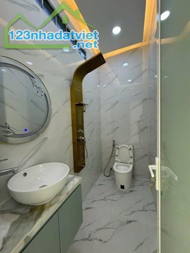 GIÁ RẺ- NHÀ ĐẸP-THÔNG SỐ HIẾM(8x14)- Q7- Kế PMH-SHR - 5