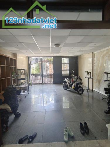Bán nhà quận 10, đường Tô Hiến Thành, 125m2, hẻm xe hơi, 3 tầng, 23 tỷ - 3