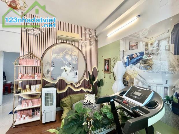 BÁN NHÀ NGAY TRUNG TÂM, PHẠM HỮU LẦU QUẬN 7, 3 TẦNG, NGANG HIẾM 5M CHỈ 5.2 TỶ