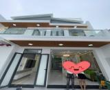 GIÁ RẺ- NHÀ ĐẸP-THÔNG SỐ HIẾM(8x14)- Q7- Kế PMH-SHR