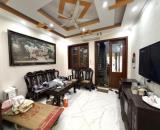 Bán nhà mặt phố Trích Sài,diện tích 30m2,giá 28 tỷ