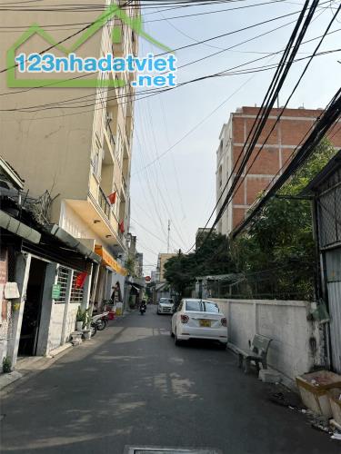 **Bán nhà phường 14, hẻm Nguyễn Hồng Đào, Tân Bình; (4,2*14) - 7,5 tỷ - 4