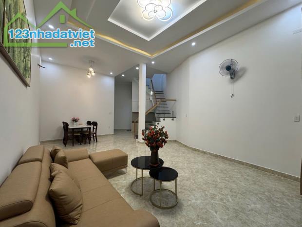 Chỉ 5 TỶ TL! 58M², 2 Tầng /2pn, HẺM XE HƠI, Quang Trung Gò Vấp! - 3