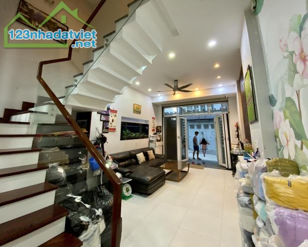 🔥 BÁN NHÀ MỚI – OTO NGỦ TRONG NHÀ – 62M² – 4 TẦNG – 7PN – NGUYÊN HỒNG, BÌNH THẠNH – KINH - 1