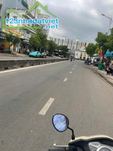 BÁN NHÀ MẶT TIỀN PHAN VĂN HỚN 15X47M GIÁ 49 TỶ - 1