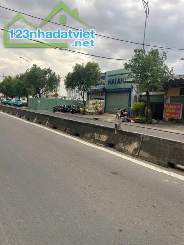 BÁN NHÀ MẶT TIỀN PHAN VĂN HỚN 15X47M GIÁ 49 TỶ