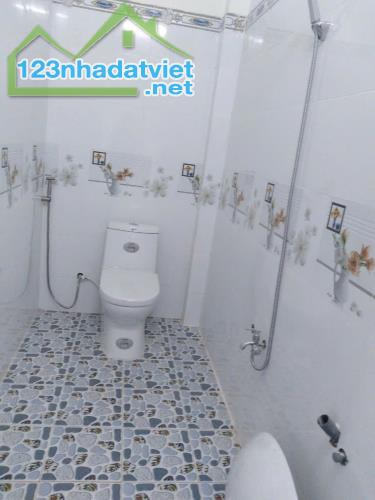 Bán đất tặng nhà chính chủ 5.2x25m, HXT thông Thạnh Xuân, Quận 12 giá tốt hơn 4Tỷ