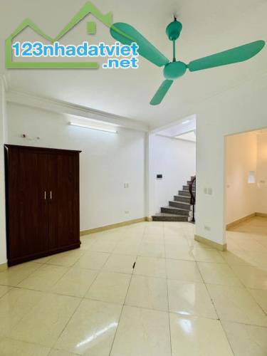 🏡 Bán nhà Kim Giang 30m², 5T, gần ô tô tránh – Giá 6.2 tỷ! - 4