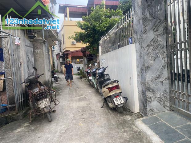 Bán nhanh 40m2 đất Dương Quang Gia Lâm giá nhỉnh 2 tỷ