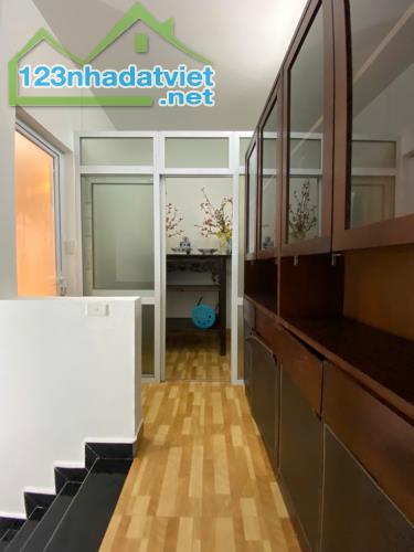 BÁN NHÀ NGHI TÀM – LÔ GÓC SIÊU THOÁNG – SỔ ĐỎ CHÍNH CHỦ  Cần bán gấp nhà số 12/84 Nghi Tàm - 1