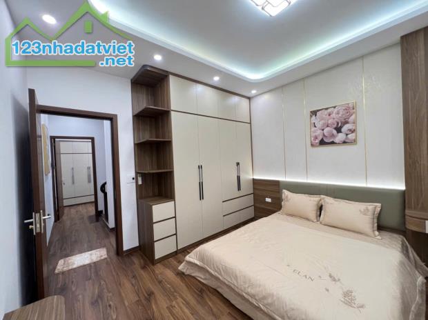 NHÀ ĐẸP DÂN XÂY Ở LUÔN, SÂN CỔNG RIÊNG, FULL NỘI THẤT, 42M2 GIÁ CHỈ 7,15 TỶ - 1