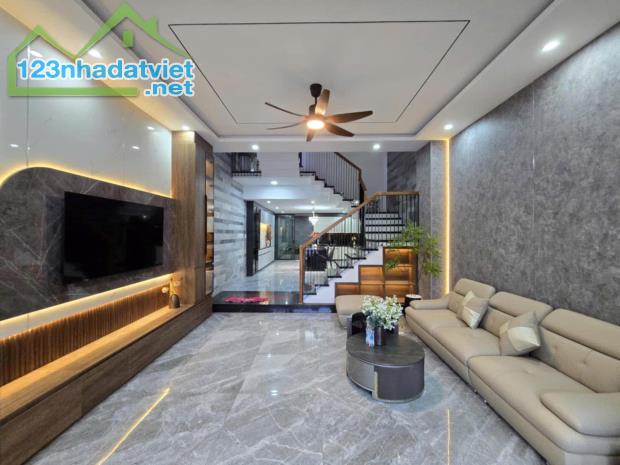 Nhà đẹp 3 tầng đẹp đường Bùi Thiện Ngộ - Hoà Xuân - Cẩm Lệ - Đà Nẵng - 3
