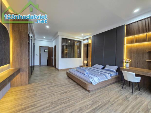 Nhà đẹp 3 tầng đẹp đường Bùi Thiện Ngộ - Hoà Xuân - Cẩm Lệ - Đà Nẵng