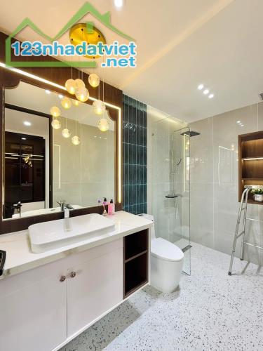 NHÀ THIẾT KẾ CAO CẤP CÓ THANG MÁY QUANG TRUNG - PHƯỜNG 11 
LH EM XEM NHÀ 0965526259 THÚY - 1