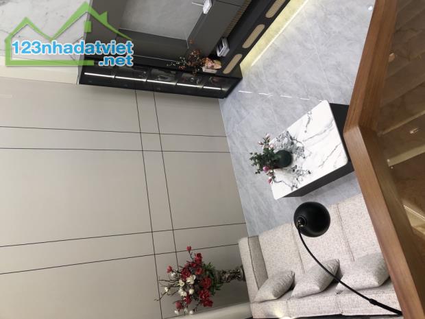 NHÀ 1 SẸT HXH, 4TẦNG,  NGUYỄN TƯ GIẢN, 48m2, GÒ VẤP, NHỈNH 8 TỶ XX - 3
