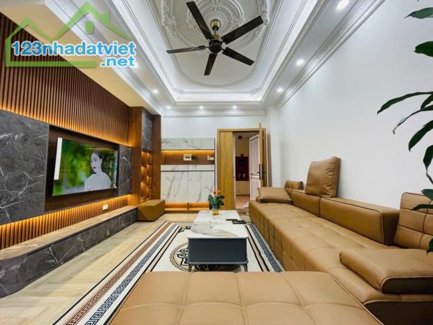 Căn góc tòa CT9 KĐT mới Định Công quận Hoàng Mai dt 80m2, 3 ngủ, sổ đỏ, giá 4.x tỷ - 4