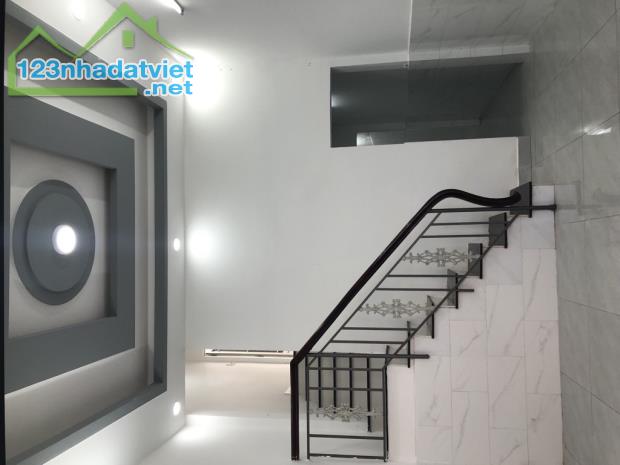 BÁN NHÀ 2 SẸT, 2 TẦMG,  CẠNH PHAN HUY ÍCH, 4 x 12m, GÒ VẤP, NHỈNH 3TỶ.XX - 4