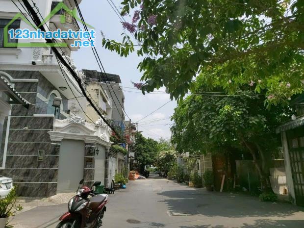 Bán nhà Gò Vấp, sát mặt tiền tiện KD hẻm xe hơi Nguyễn Văn Lượng, 66M², 5PN - 2