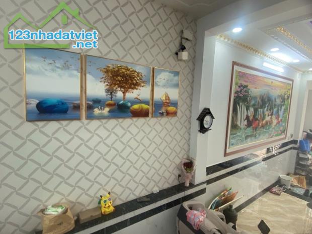 Bán nhà HXH HT 02 ,Hiệp Thành ,Q12,nhà đẹp  3Tx65m2 .Giá chỉ 5.2 tỷ (TL) - 4