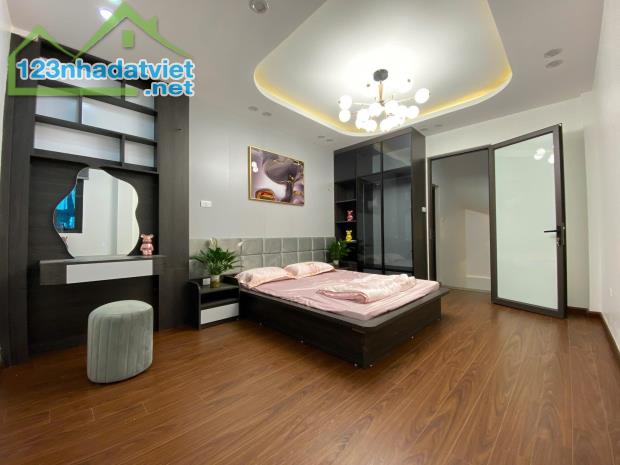 Kim Ngưu - 30m2 - 4 tầng - Gần ô tô - Full tiện ích - 5.5 tỷ - 0822222636 - 2