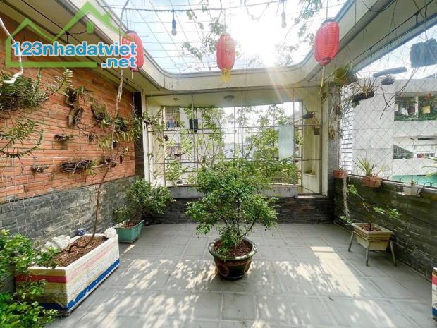 CẦN BÁN CĂN SIÊU PHẨM ĐẸP ĐƯỜNG TRẦN QUANG DIỆU- QUẬN 3  GIÁ SỞ HỮU CHỈ CÒN 16,5 TỶ - 1