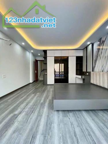 MẶT NGÕ Ngọc Thụy 50m,6 tầng,THANG MÁY-NGÕ THÔNG-GR ÔTÔ 7 CHỖ- LÔ GÓC 2 THOÁNG,giá 14.xtỷ - 2
