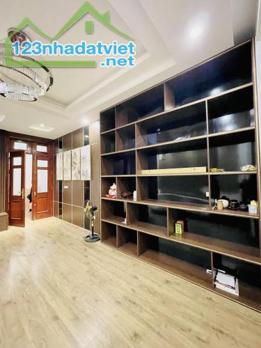 HIẾM ĐẤT, MẶT PHỐ TRỊNH CÔNG SƠN, TÂY HỒ-KD-VỈA HÈ-Ô TÔ: 120M, MT 5,5M, GIÁ 88 TỶ - 4