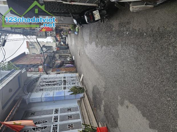 Nhà phố Vũ Tông Phan 80m2, thang máy, ô tô tránh, kinh doanh, chỉ hơn 8 tỷ- LH Em Lan