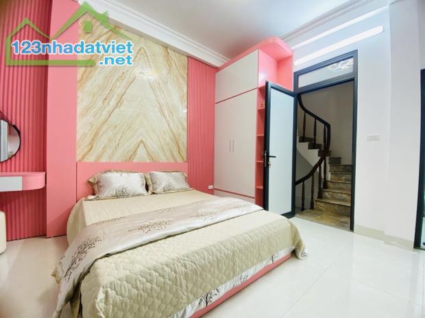 💥 Siêu Phẩm Thái Thịnh, Lô Góc, 30m Ra Phố, Gần Ngã Tư Sở, 5 Tầng Full Nội Thất, Hơn 5 Tỷ - 3