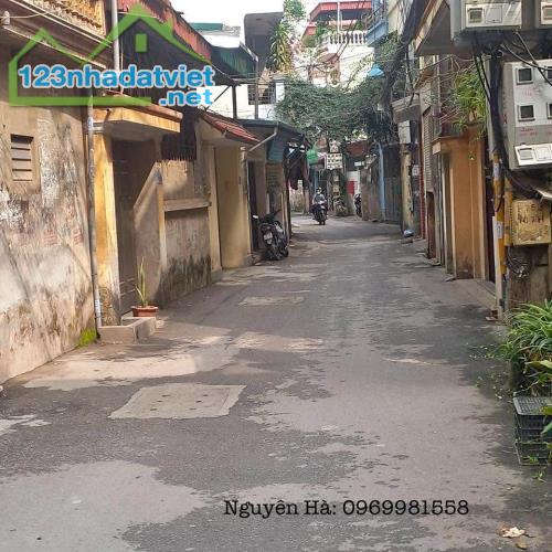 SIÊU ĐẸP THIẾT KẾ SANG TRỌNG,THỊNH QUANG ,ĐÔNG ĐA ,32M ,4 TẦNG,NGÕ RỘNG ,   6,4 TỶ