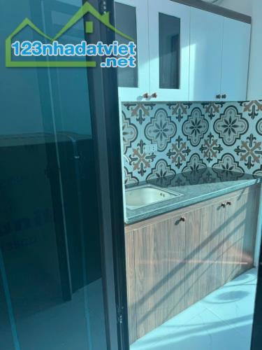 Bán Gấp!!!!! toà CCMN 8Tầng 20 phòng KK xây mới tại MỄ TRÌ NAM TỪ LIÊM, Ô TÔ Vào nhà giá c - 4