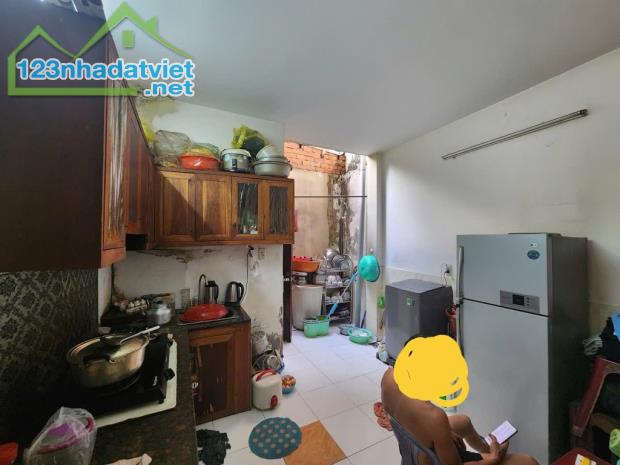 BÁN GẤP NHÀ MẶT TIỀN. Đ. SỐ 10 TÂN QUY. QUẬN7.DT: 54 M2. 2 TẦNG. CHỈ 7.7 TỶ