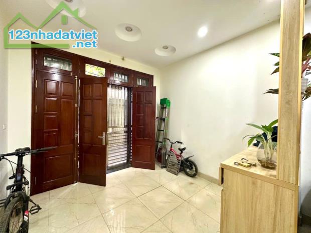 Bán nhà đẹp 5 tầng 39m2 An Dương Vương, view cầu Nhật Tân, 2 mặt thoáng 6,6 tỷ - 4