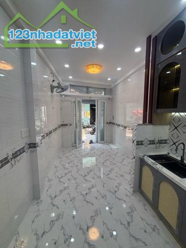 BÁN NHÀ  - 20m2  - Tỉnh Lộ 10 - HXH THÔNG  -NHÀ MỚI Đẹp - 2.49 TỶ - 1